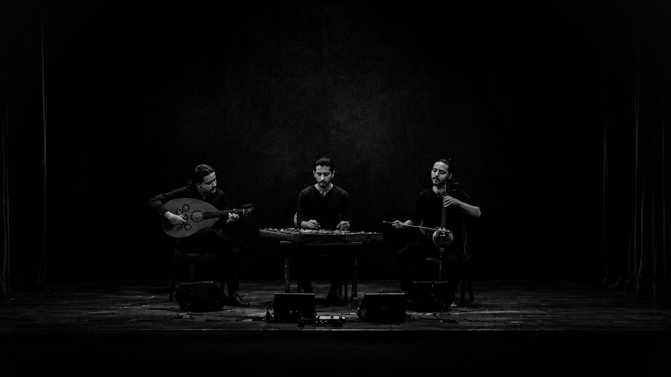 Akam in performance